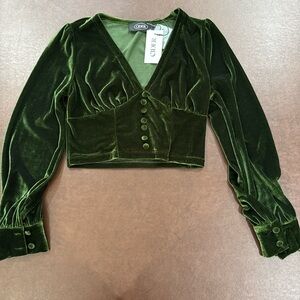 NWT cider XS deep dark Green velvet crop top with button detail